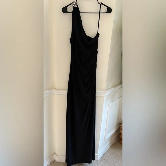 Lauren Ralph Lauren Black One-Shoulder Evening Dress - Picture 2 of 8